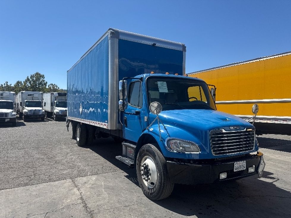 Medium Duty Box Truck-Light and Medium Duty Trucks-Freightliner-2019-M2-West Sacramento-CA-146,846\n\t\tmiles-$ 56,750 - Image 1