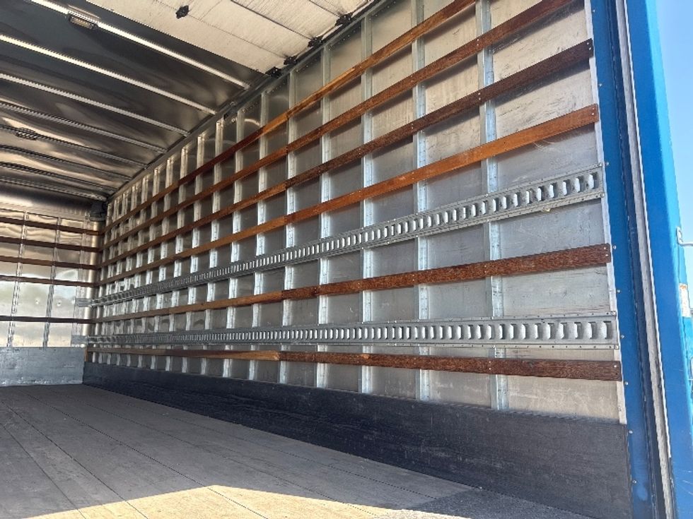 Medium Duty Box Truck-Light and Medium Duty Trucks-Freightliner-2019-M2-West Sacramento-CA-146,846\n\t\tmiles-$ 56,750 - Image 12