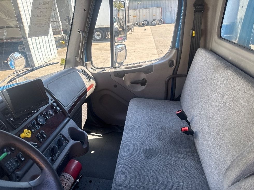 Medium Duty Box Truck-Light and Medium Duty Trucks-Freightliner-2019-M2-West Sacramento-CA-146,846\n\t\tmiles-$ 56,750 - Image 19