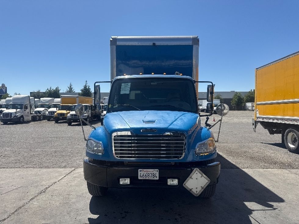 Medium Duty Box Truck-Light and Medium Duty Trucks-Freightliner-2019-M2-West Sacramento-CA-146,846\n\t\tmiles-$ 56,750 - Image 2