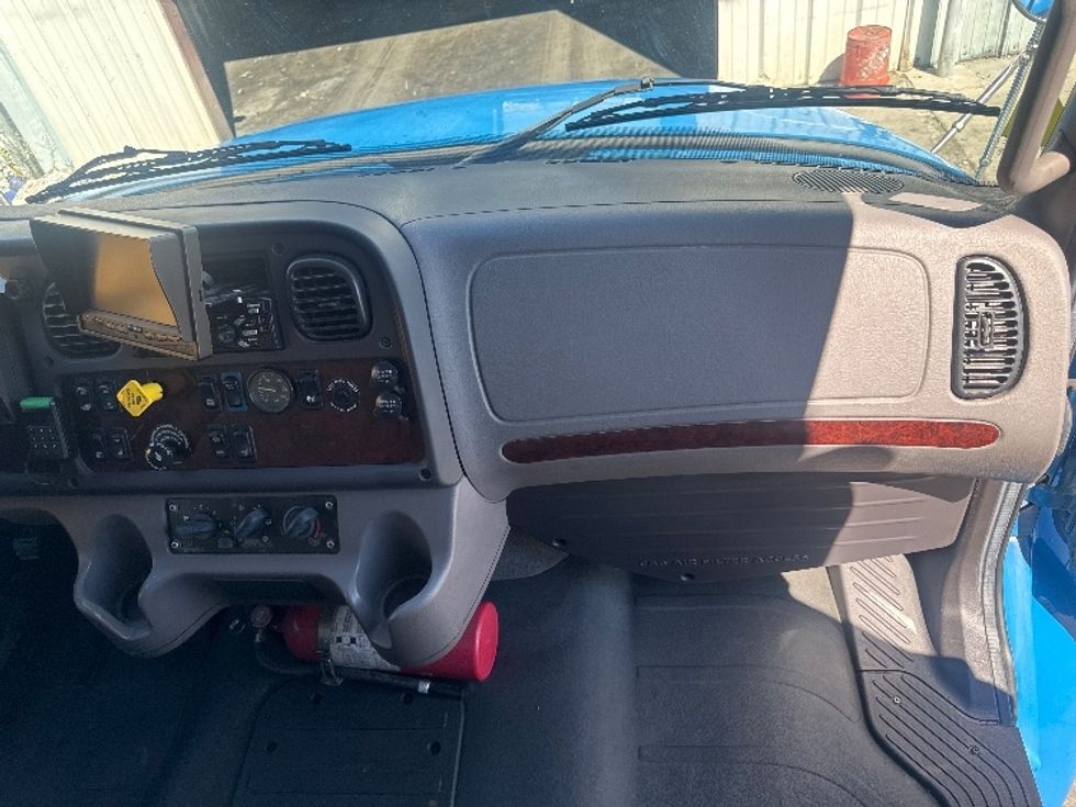 Medium Duty Box Truck-Light and Medium Duty Trucks-Freightliner-2019-M2-West Sacramento-CA-146,846\n\t\tmiles-$ 56,750 - Image 21