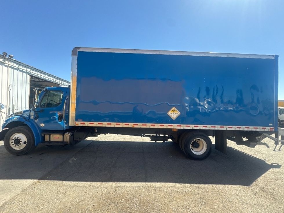 Medium Duty Box Truck-Light and Medium Duty Trucks-Freightliner-2019-M2-West Sacramento-CA-146,846\n\t\tmiles-$ 56,750 - Image 4