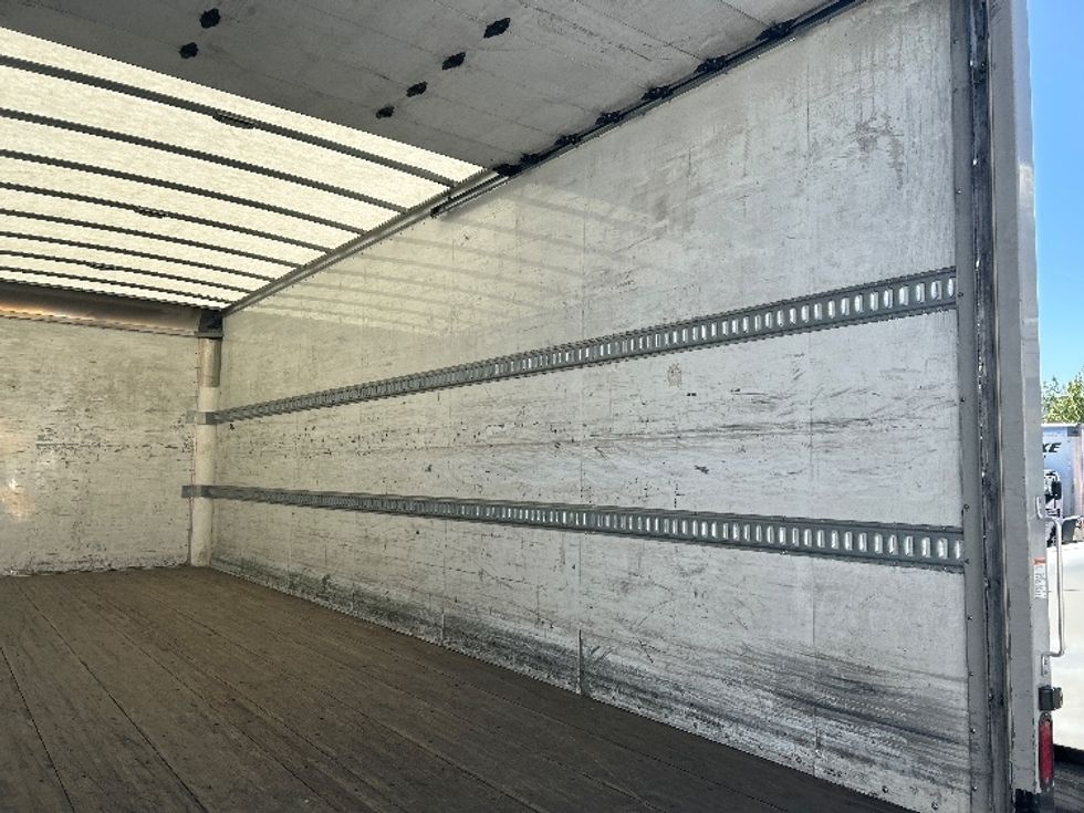 Medium Duty Box Truck-Light and Medium Duty Trucks-Freightliner-2019-M2-West Sacramento-CA-163,209\n\t\tmiles-$ 50,500 - Image 12