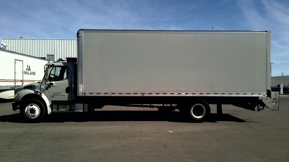 Medium Duty Box Truck-Light and Medium Duty Trucks-Freightliner-2019-M2-West Sacramento-CA-163,209\n\t\tmiles-$ 50,500 - Image 4