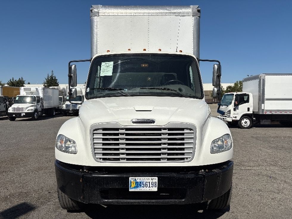 Medium Duty Box Truck-Light and Medium Duty Trucks-Freightliner-2019-M2-West Sacramento-CA-187,848\n\t\tmiles-$ 45,750 - Image 2