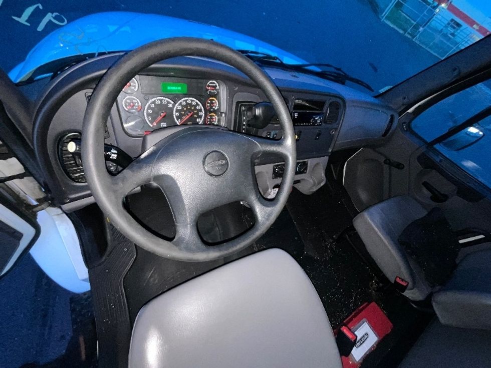 Medium Duty Box Truck-Light and Medium Duty Trucks-Freightliner-2019-M2-West Sacramento-CA-207,006\n\t\tmiles-$ 42,750 - Image 18