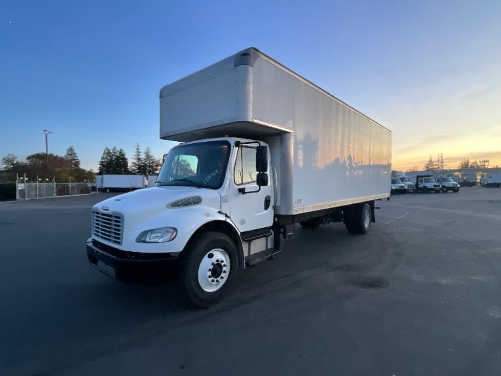 Medium Duty Box Truck-Light and Medium Duty Trucks-Freightliner-2019-M2-West Sacramento-CA-207,006\n\t\tmiles-$ 42,750 - Image 3