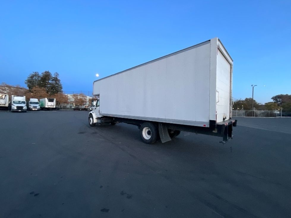 Medium Duty Box Truck-Light and Medium Duty Trucks-Freightliner-2019-M2-West Sacramento-CA-207,006\n\t\tmiles-$ 42,750 - Image 6