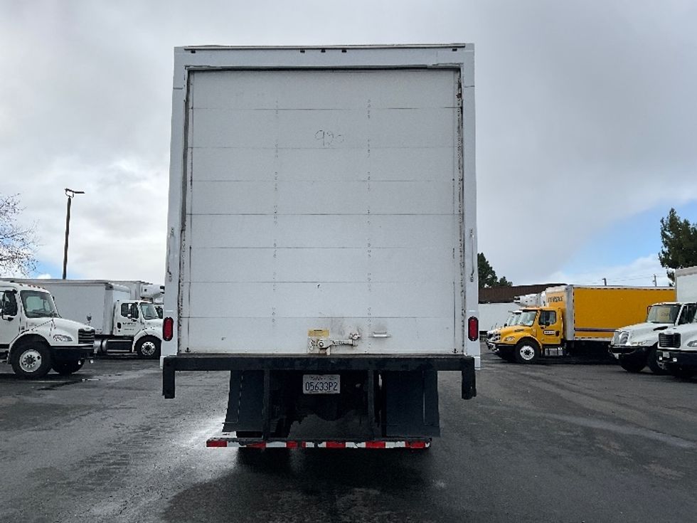 Medium Duty Box Truck-Light and Medium Duty Trucks-Freightliner-2019-M2-West Sacramento-CA-207,870\n\t\tmiles-$ 42,000 - Image 7