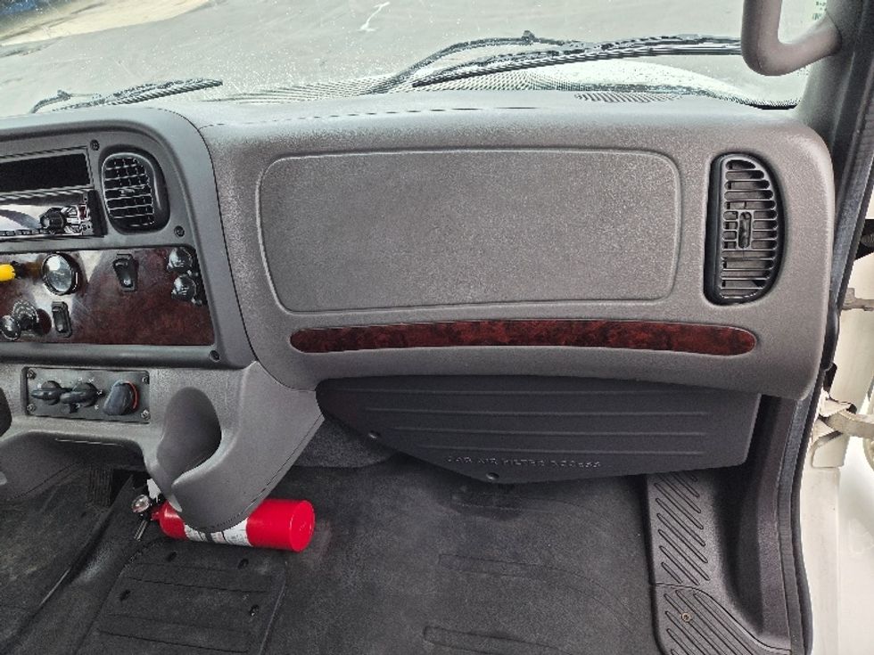 Medium Duty Box Truck-Light and Medium Duty Trucks-Freightliner-2019-M2-West Sacramento-CA-207,928\n\t\tmiles-$ 42,000 - Image 21