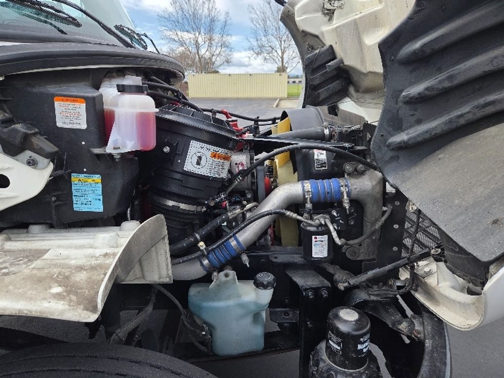 Medium Duty Box Truck-Light and Medium Duty Trucks-Freightliner-2019-M2-West Sacramento-CA-207,928\n\t\tmiles-$ 42,000 - Image 23