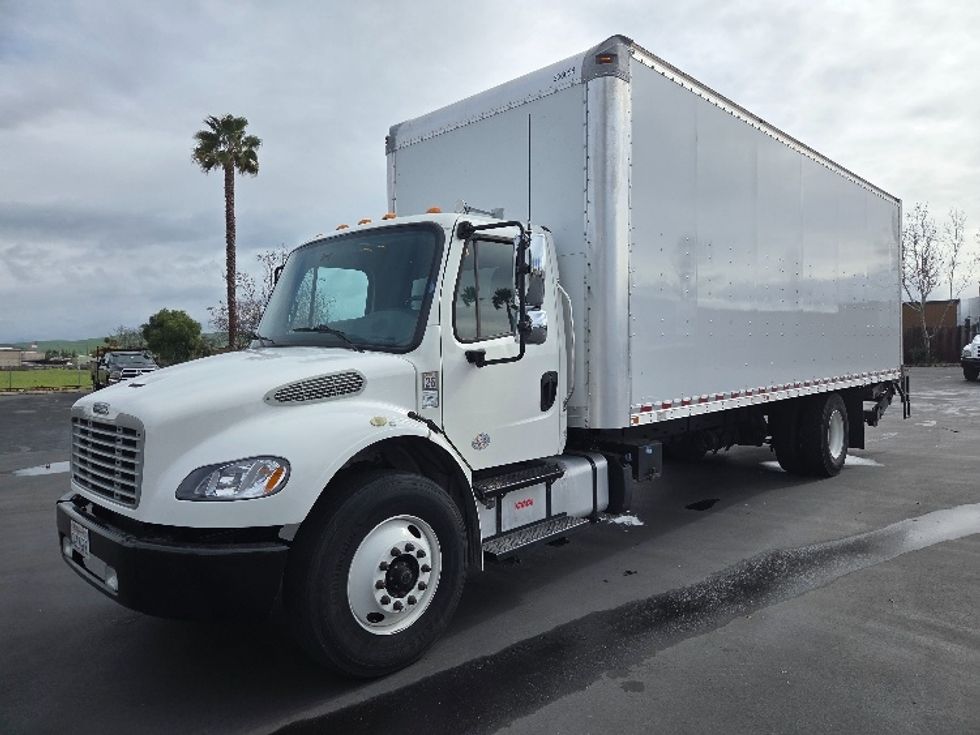 Medium Duty Box Truck-Light and Medium Duty Trucks-Freightliner-2019-M2-West Sacramento-CA-207,928\n\t\tmiles-$ 42,000 - Image 3