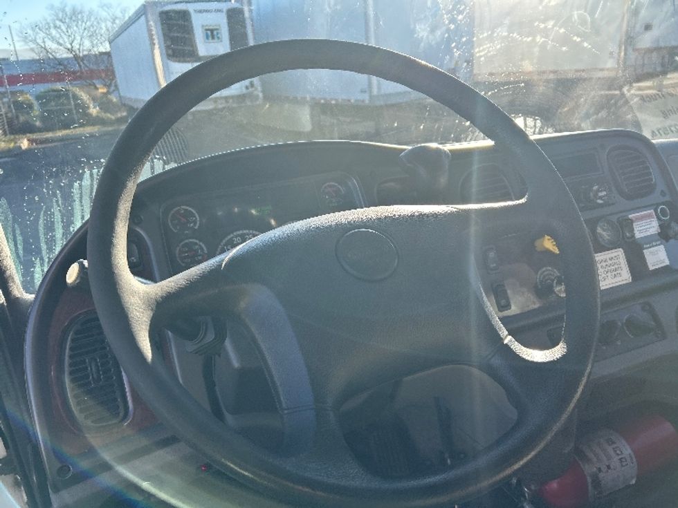 Medium Duty Box Truck-Light and Medium Duty Trucks-Freightliner-2019-M2-West Sacramento-CA-212,468\n\t\tmiles-$ 46,500 - Image 17