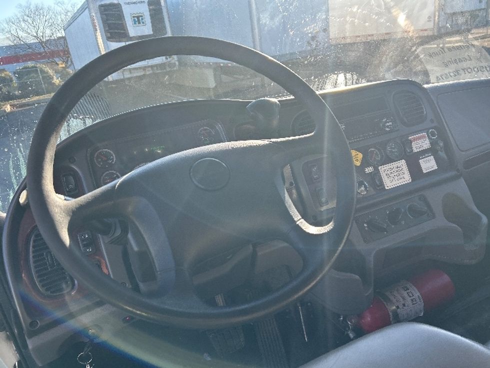 Medium Duty Box Truck-Light and Medium Duty Trucks-Freightliner-2019-M2-West Sacramento-CA-212,468\n\t\tmiles-$ 46,500 - Image 18