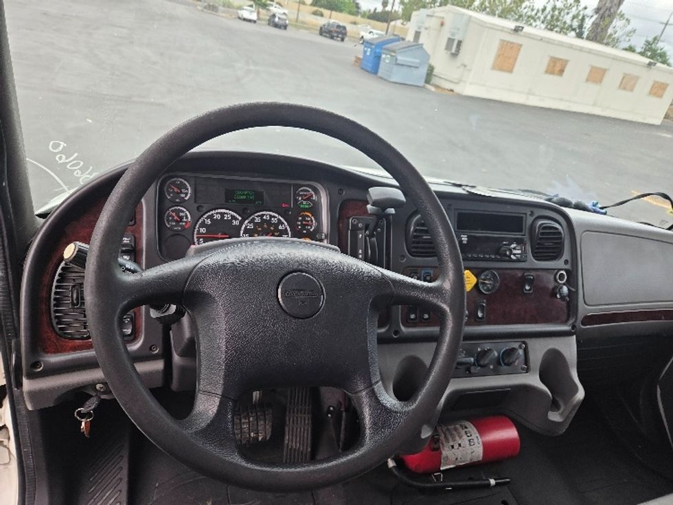 Medium Duty Box Truck-Light and Medium Duty Trucks-Freightliner-2019-M2-West Sacramento-CA-222,828\n\t\tmiles-$ 41,250 - Image 18
