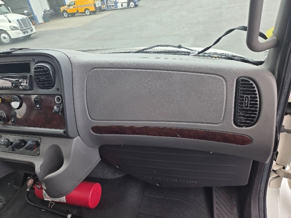 Medium Duty Box Truck-Light and Medium Duty Trucks-Freightliner-2019-M2-West Sacramento-CA-222,828\n\t\tmiles-$ 41,250 - Image 21