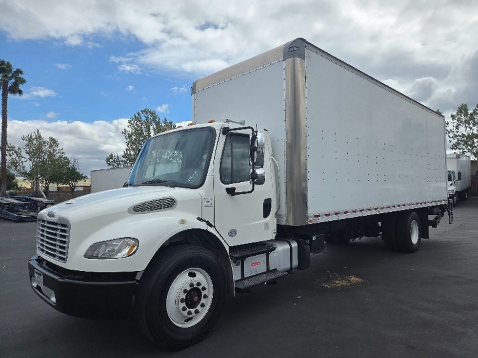 Medium Duty Box Truck-Light and Medium Duty Trucks-Freightliner-2019-M2-West Sacramento-CA-222,828\n\t\tmiles-$ 41,250 - Image 3