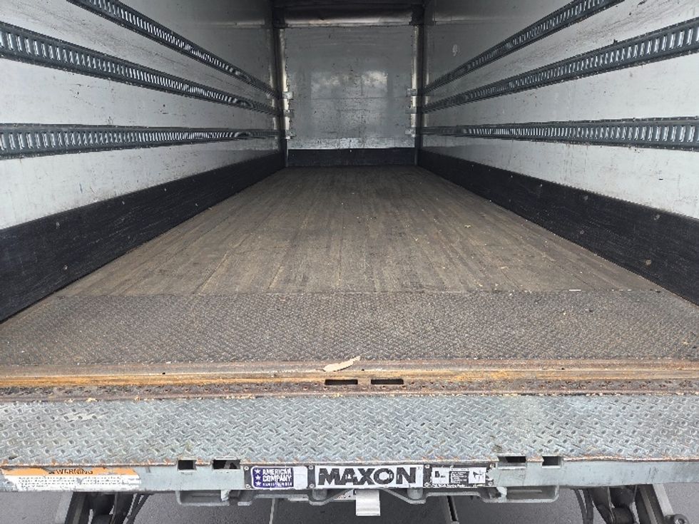 Medium Duty Box Truck-Light and Medium Duty Trucks-Freightliner-2019-M2-West Sacramento-CA-227,114\n\t\tmiles-$ 40,500 - Image 10
