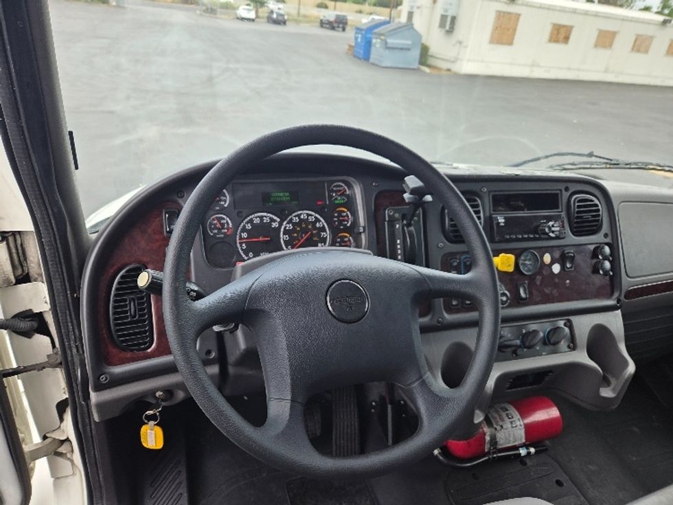 Medium Duty Box Truck-Light and Medium Duty Trucks-Freightliner-2019-M2-West Sacramento-CA-227,114\n\t\tmiles-$ 40,500 - Image 18