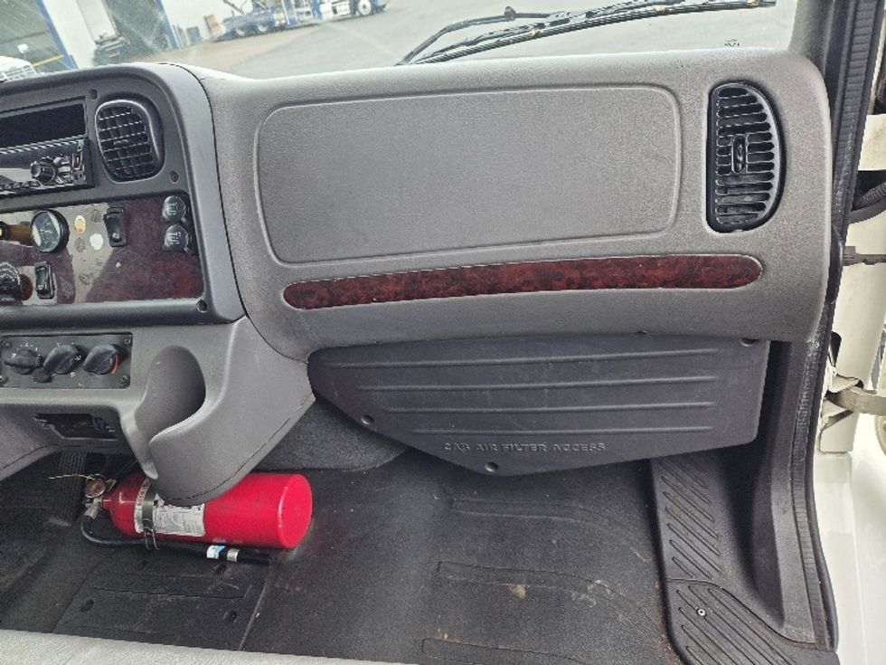 Medium Duty Box Truck-Light and Medium Duty Trucks-Freightliner-2019-M2-West Sacramento-CA-227,114\n\t\tmiles-$ 40,500 - Image 21