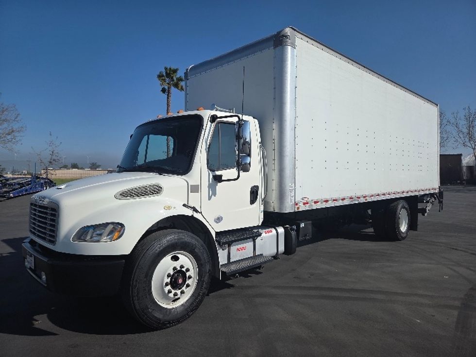 Medium Duty Box Truck-Light and Medium Duty Trucks-Freightliner-2019-M2-West Sacramento-CA-235,585\n\t\tmiles-$ 36,750 - Image 1