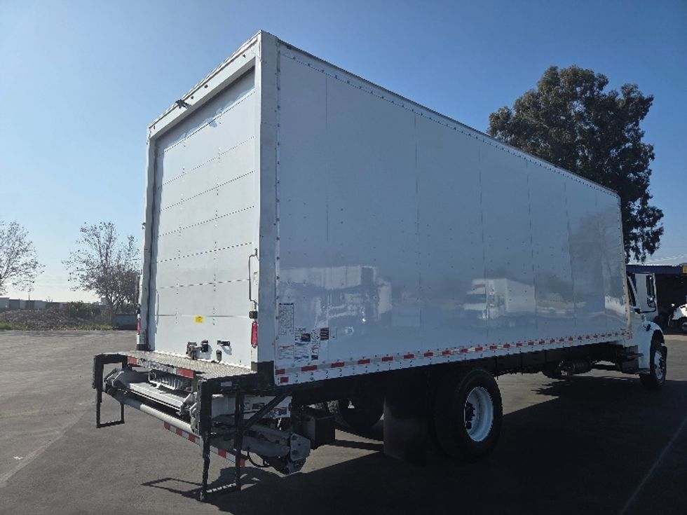 Medium Duty Box Truck-Light and Medium Duty Trucks-Freightliner-2019-M2-West Sacramento-CA-235,585\n\t\tmiles-$ 36,750 - Image 13