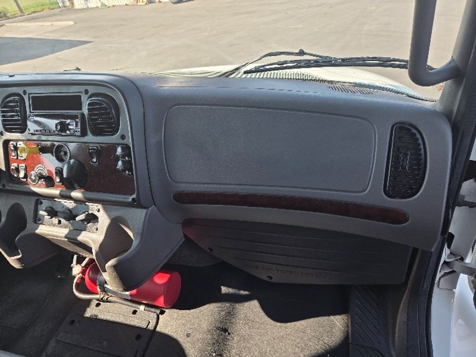 Medium Duty Box Truck-Light and Medium Duty Trucks-Freightliner-2019-M2-West Sacramento-CA-235,585\n\t\tmiles-$ 36,750 - Image 21