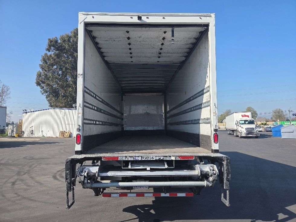 Medium Duty Box Truck-Light and Medium Duty Trucks-Freightliner-2019-M2-West Sacramento-CA-235,585\n\t\tmiles-$ 36,750 - Image 8