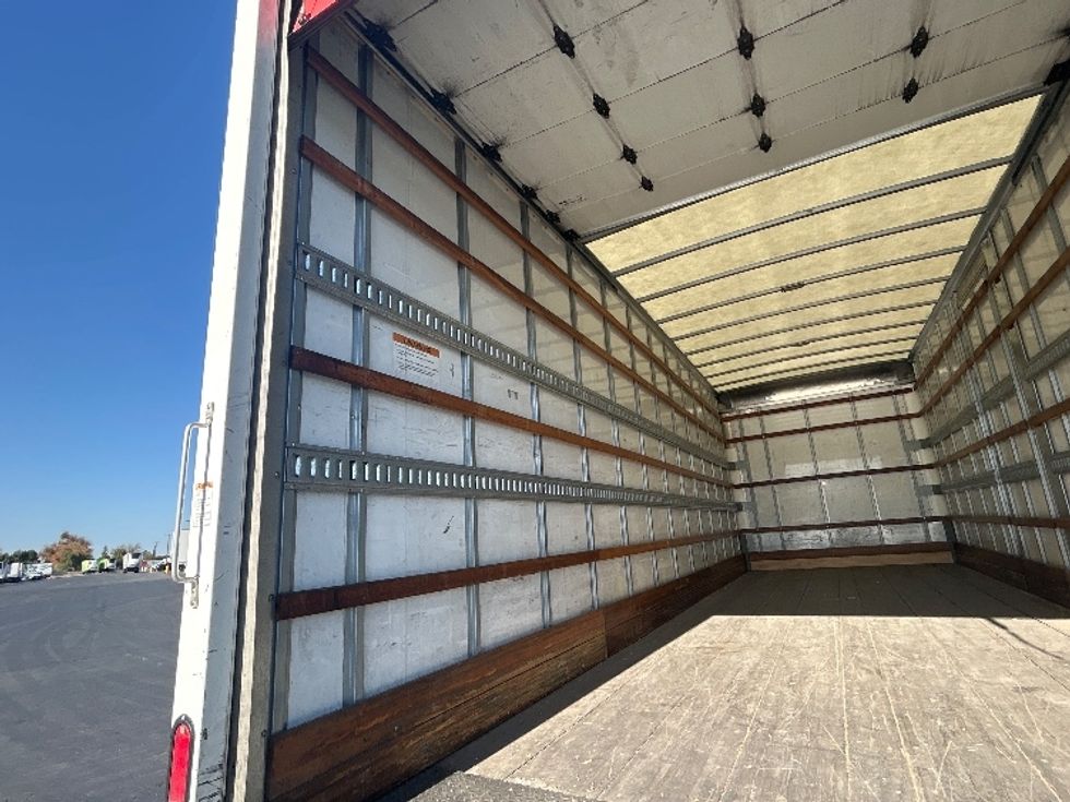 Medium Duty Box Truck-Light and Medium Duty Trucks-Freightliner-2019-M2-West Sacramento-CA-238,149\n\t\tmiles-$ 51,500 - Image 11