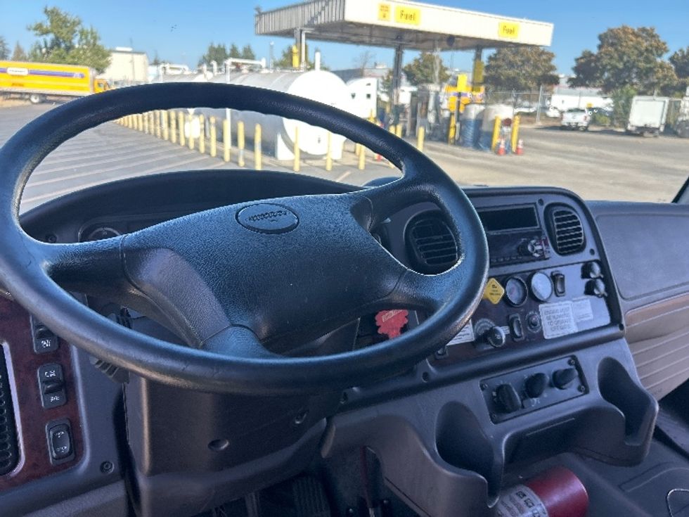 Medium Duty Box Truck-Light and Medium Duty Trucks-Freightliner-2019-M2-West Sacramento-CA-238,149\n\t\tmiles-$ 51,500 - Image 18