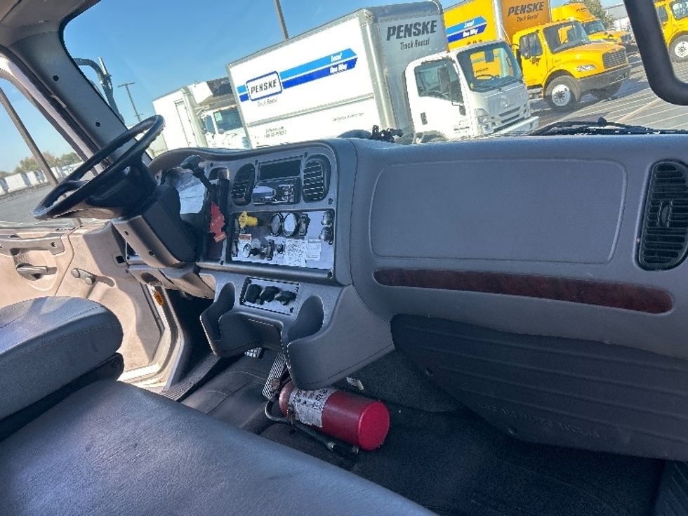 Medium Duty Box Truck-Light and Medium Duty Trucks-Freightliner-2019-M2-West Sacramento-CA-238,149\n\t\tmiles-$ 51,500 - Image 22