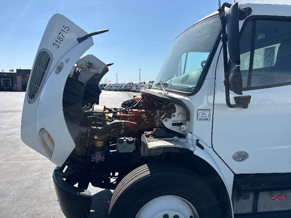 Medium Duty Box Truck-Light and Medium Duty Trucks-Freightliner-2019-M2-West Sacramento-CA-238,149\n\t\tmiles-$ 51,500 - Image 24