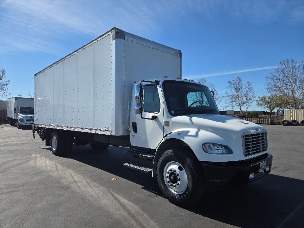 Medium Duty Box Truck-Light and Medium Duty Trucks-Freightliner-2019-M2-West Sacramento-CA-255,166\n\t\tmiles-$ 34,750 - Image 1