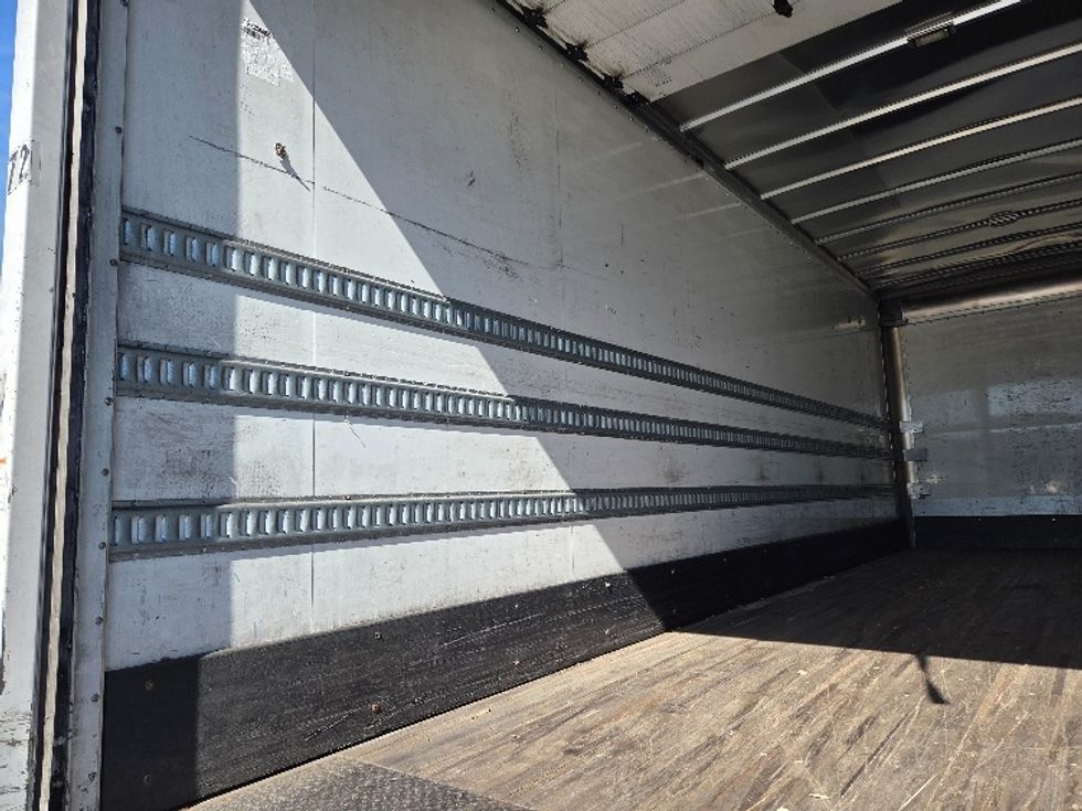 Medium Duty Box Truck-Light and Medium Duty Trucks-Freightliner-2019-M2-West Sacramento-CA-255,166\n\t\tmiles-$ 34,750 - Image 11