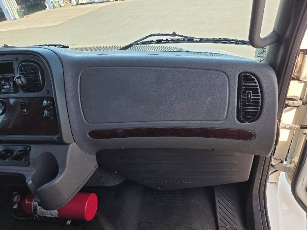 Medium Duty Box Truck-Light and Medium Duty Trucks-Freightliner-2019-M2-West Sacramento-CA-255,166\n\t\tmiles-$ 34,750 - Image 21