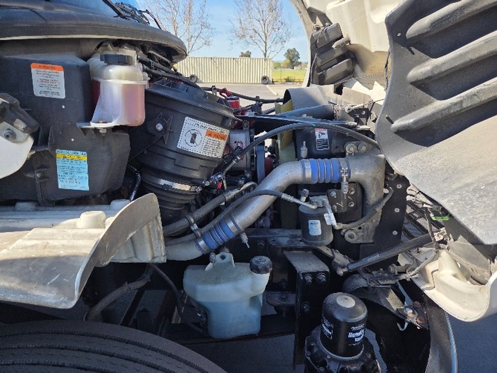 Medium Duty Box Truck-Light and Medium Duty Trucks-Freightliner-2019-M2-West Sacramento-CA-255,166\n\t\tmiles-$ 34,750 - Image 23