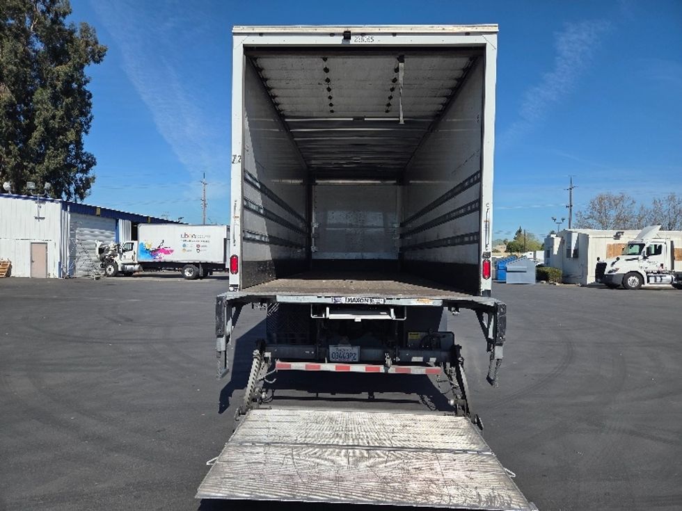 Medium Duty Box Truck-Light and Medium Duty Trucks-Freightliner-2019-M2-West Sacramento-CA-255,166\n\t\tmiles-$ 34,750 - Image 9