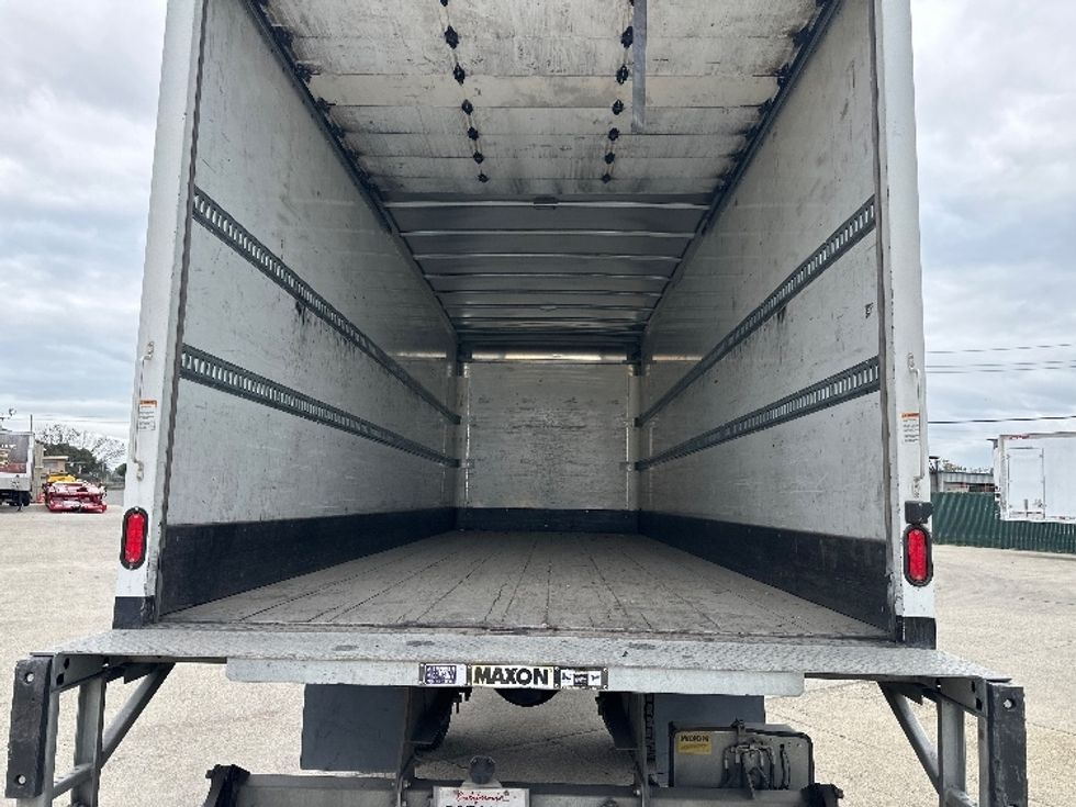 Medium Duty Box Truck-Light and Medium Duty Trucks-Freightliner-2019-M2-West Sacramento-CA-263,790\n\t\tmiles-$ 33,500 - Image 10