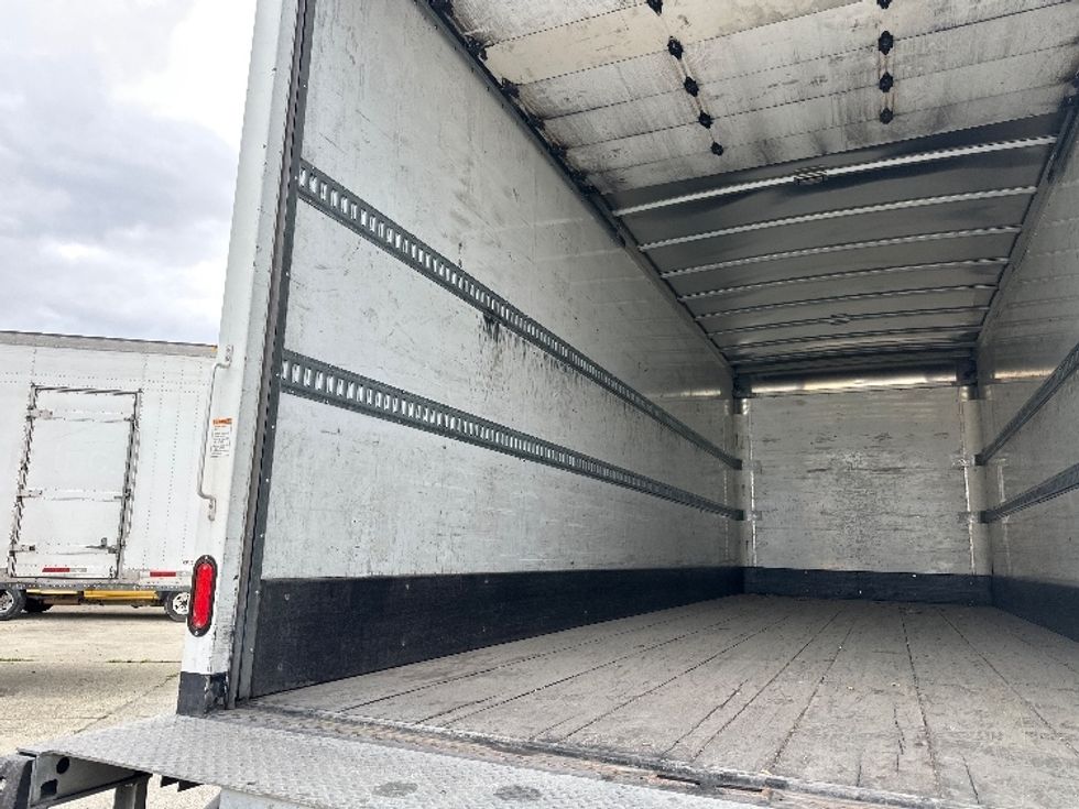 Medium Duty Box Truck-Light and Medium Duty Trucks-Freightliner-2019-M2-West Sacramento-CA-263,790\n\t\tmiles-$ 33,500 - Image 11