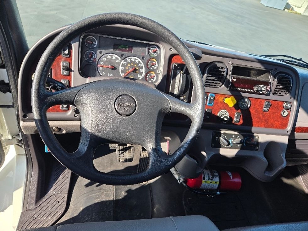 Medium Duty Box Truck-Light and Medium Duty Trucks-Freightliner-2019-M2-West Sacramento-CA-275,455\n\t\tmiles-$ 30,500 - Image 18