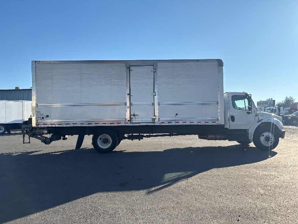 Medium Duty Box Truck-Light and Medium Duty Trucks-Freightliner-2019-M2-West Sacramento-CA-280,966\n\t\tmiles-$ 36,000 - Image 15