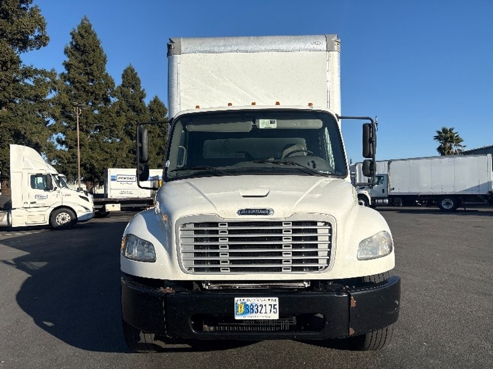 Medium Duty Box Truck-Light and Medium Duty Trucks-Freightliner-2019-M2-West Sacramento-CA-280,966\n\t\tmiles-$ 36,000 - Image 2