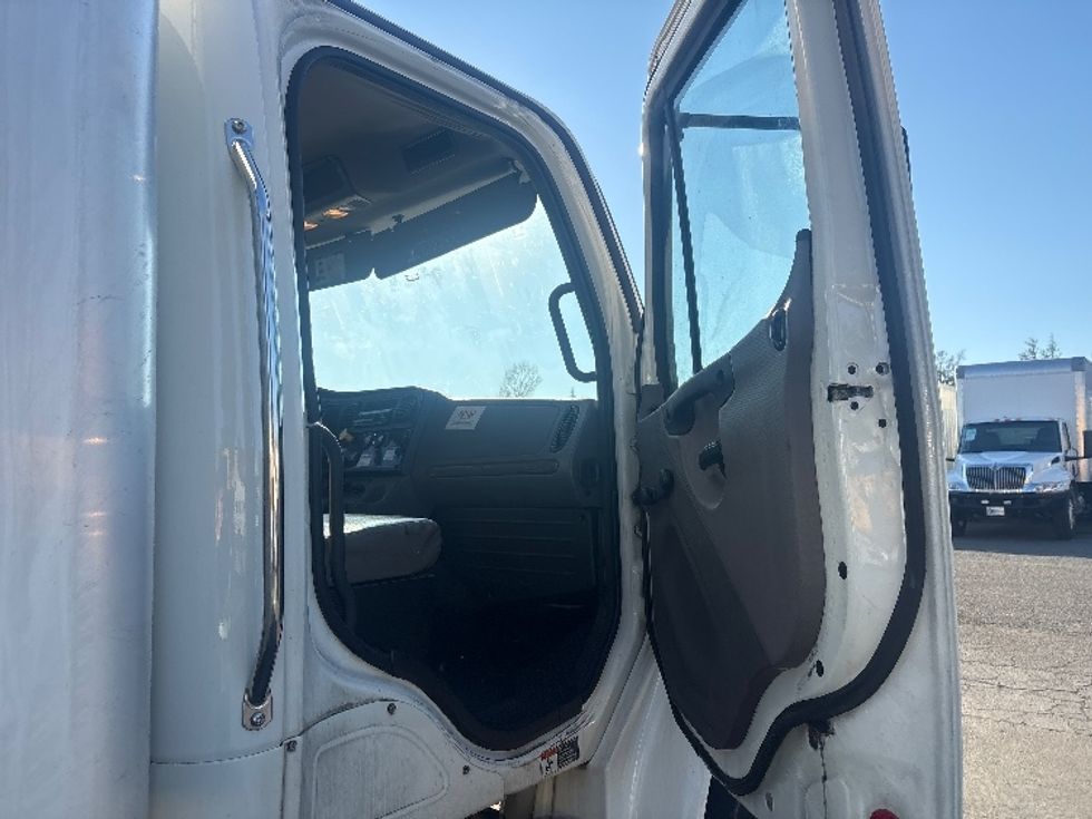 Medium Duty Box Truck-Light and Medium Duty Trucks-Freightliner-2019-M2-West Sacramento-CA-280,966\n\t\tmiles-$ 36,000 - Image 20