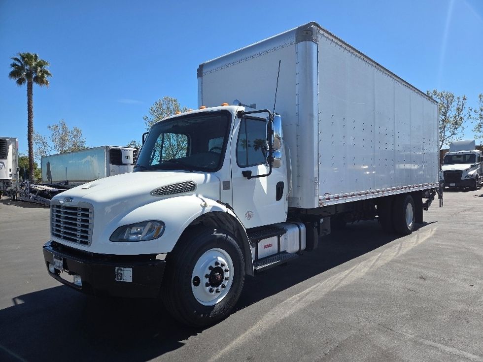 Medium Duty Box Truck-Light and Medium Duty Trucks-Freightliner-2019-M2-West Sacramento-CA-283,222\n\t\tmiles-$ 29,250 - Image 3