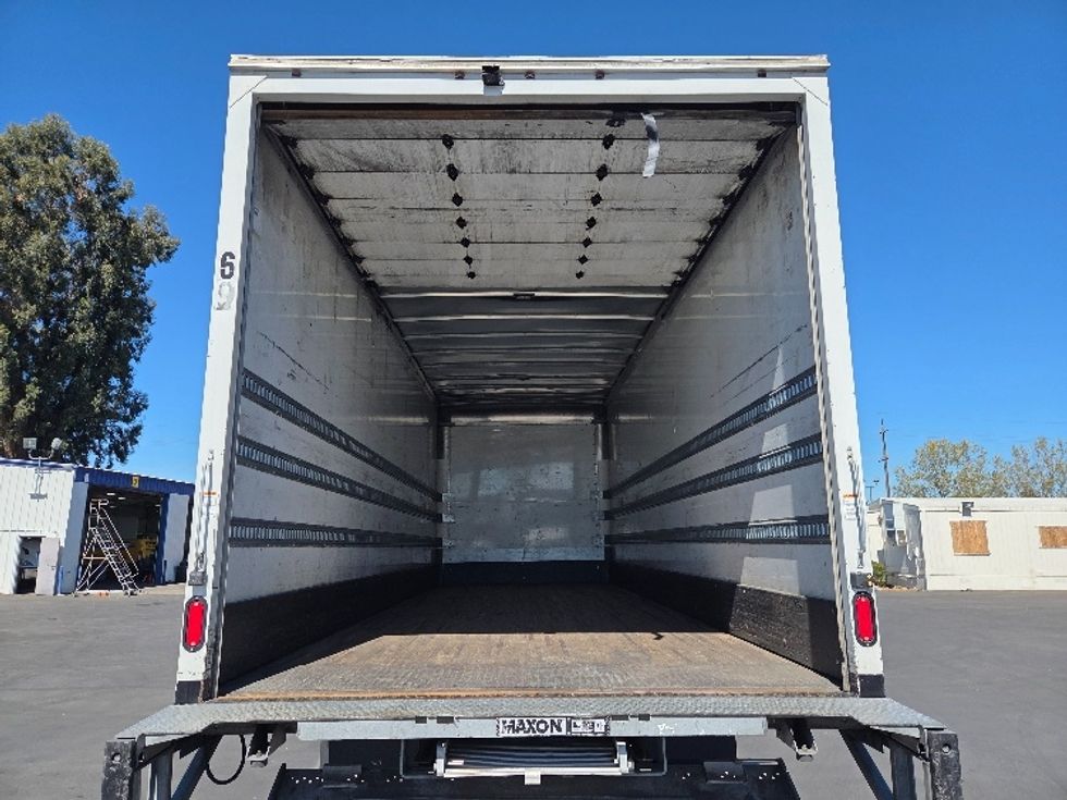Medium Duty Box Truck-Light and Medium Duty Trucks-Freightliner-2019-M2-West Sacramento-CA-283,222\n\t\tmiles-$ 29,250 - Image 8