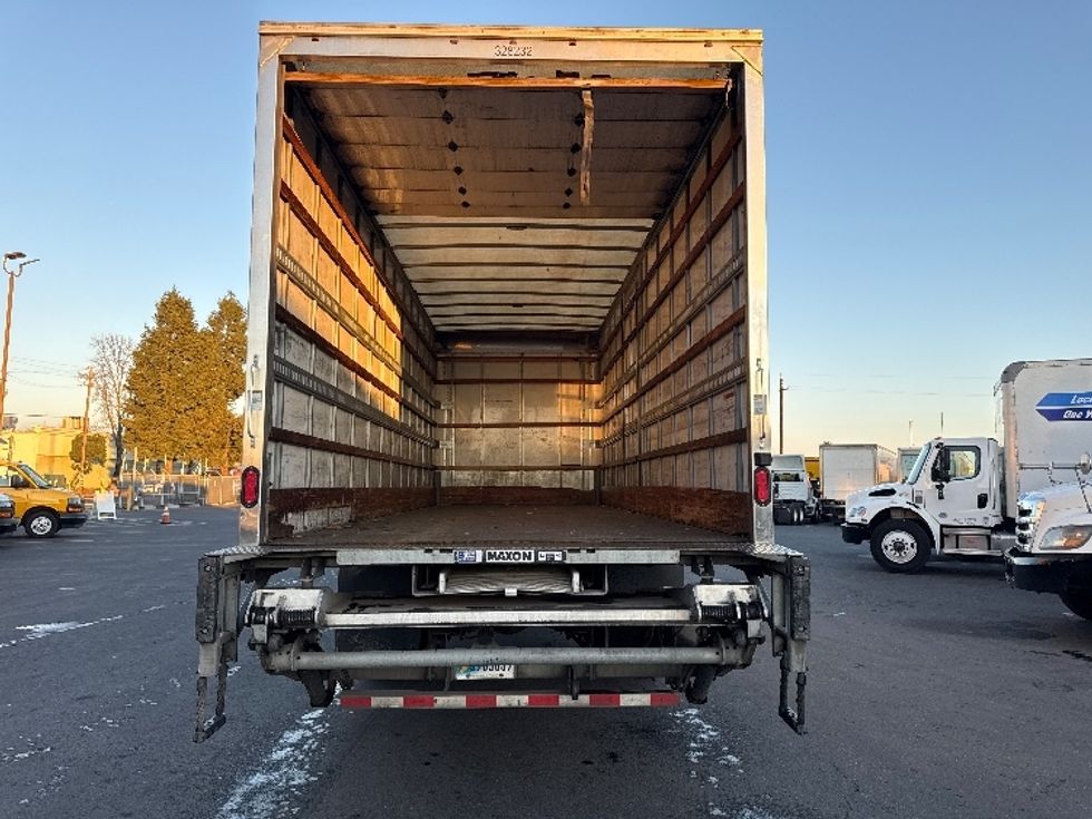 Medium Duty Box Truck-Light and Medium Duty Trucks-Freightliner-2019-M2-West Sacramento-CA-289,103\n\t\tmiles-$ 34,750 - Image 8