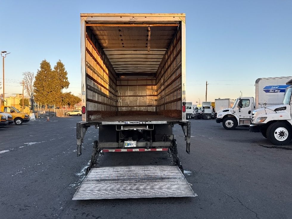 Medium Duty Box Truck-Light and Medium Duty Trucks-Freightliner-2019-M2-West Sacramento-CA-289,103\n\t\tmiles-$ 34,750 - Image 9