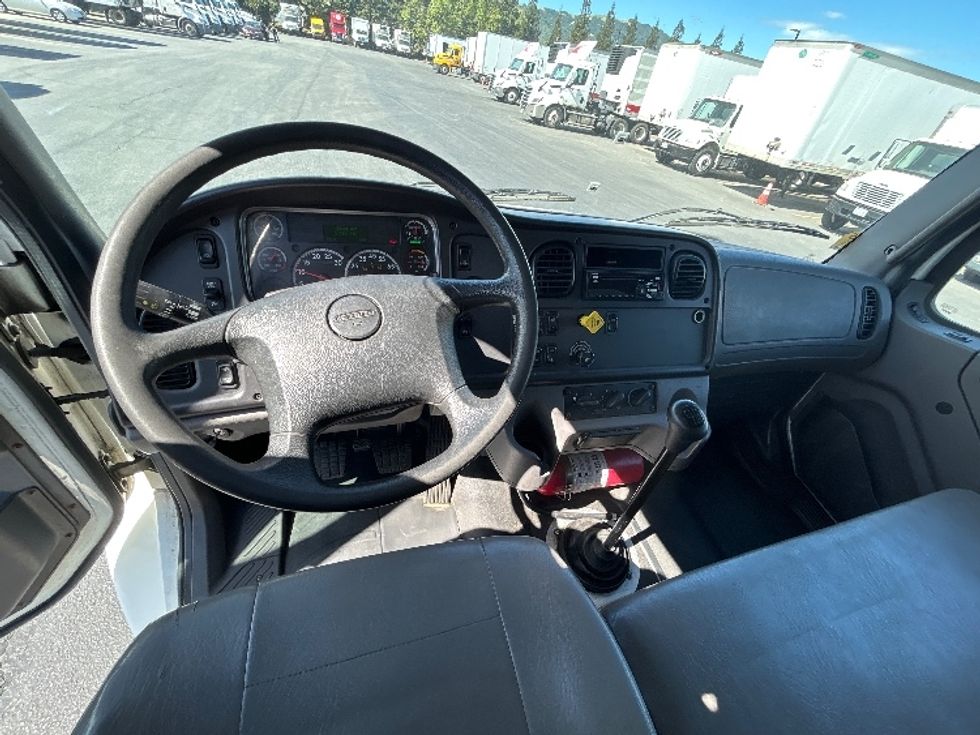 Medium Duty Box Truck-Light and Medium Duty Trucks-Freightliner-2019-M2-West Sacramento-CA-303,433\n\t\tmiles-$ 20,000 - Image 17
