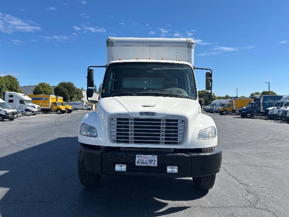 Medium Duty Box Truck-Light and Medium Duty Trucks-Freightliner-2019-M2-West Sacramento-CA-303,433\n\t\tmiles-$ 20,000 - Image 2