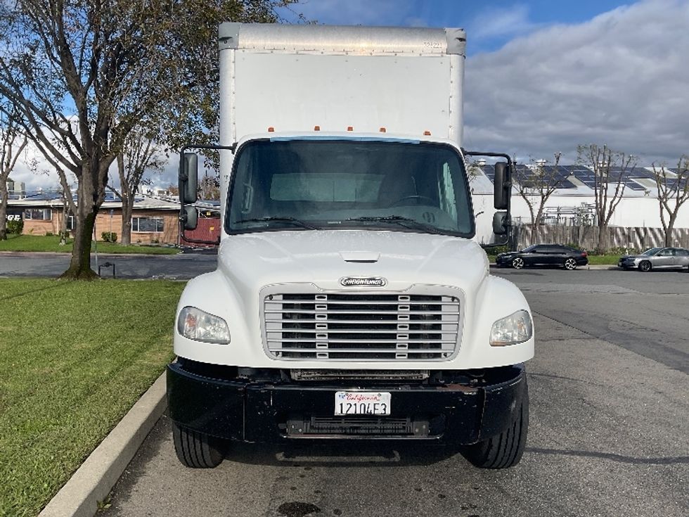 Medium Duty Box Truck-Light and Medium Duty Trucks-Freightliner-2019-M2-West Sacramento-CA-341,693\n\t\tmiles-$ 24,500 - Image 2